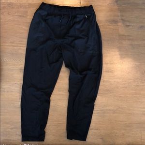 Lululemon men’s black pants large